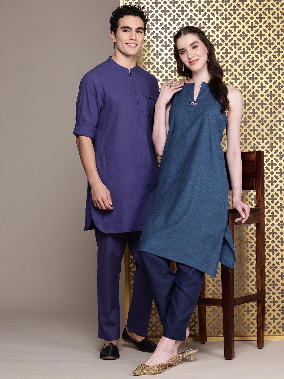 

House of Pataudi Embroidered Jashn Kurta, Navy blue