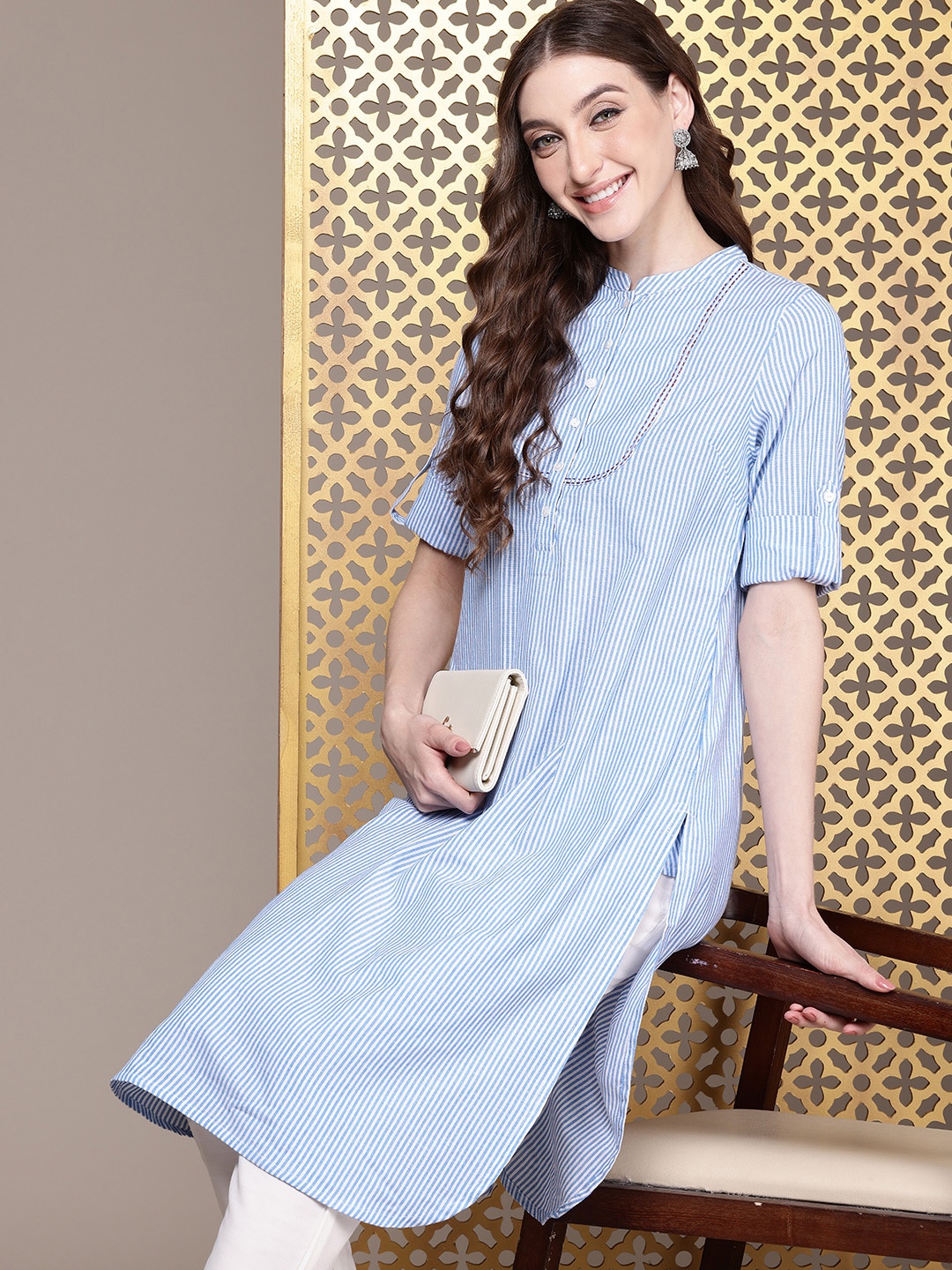 

House of Pataudi Striped Mandarin Collar Roll-Up Sleeves Jashn Kurta, Blue