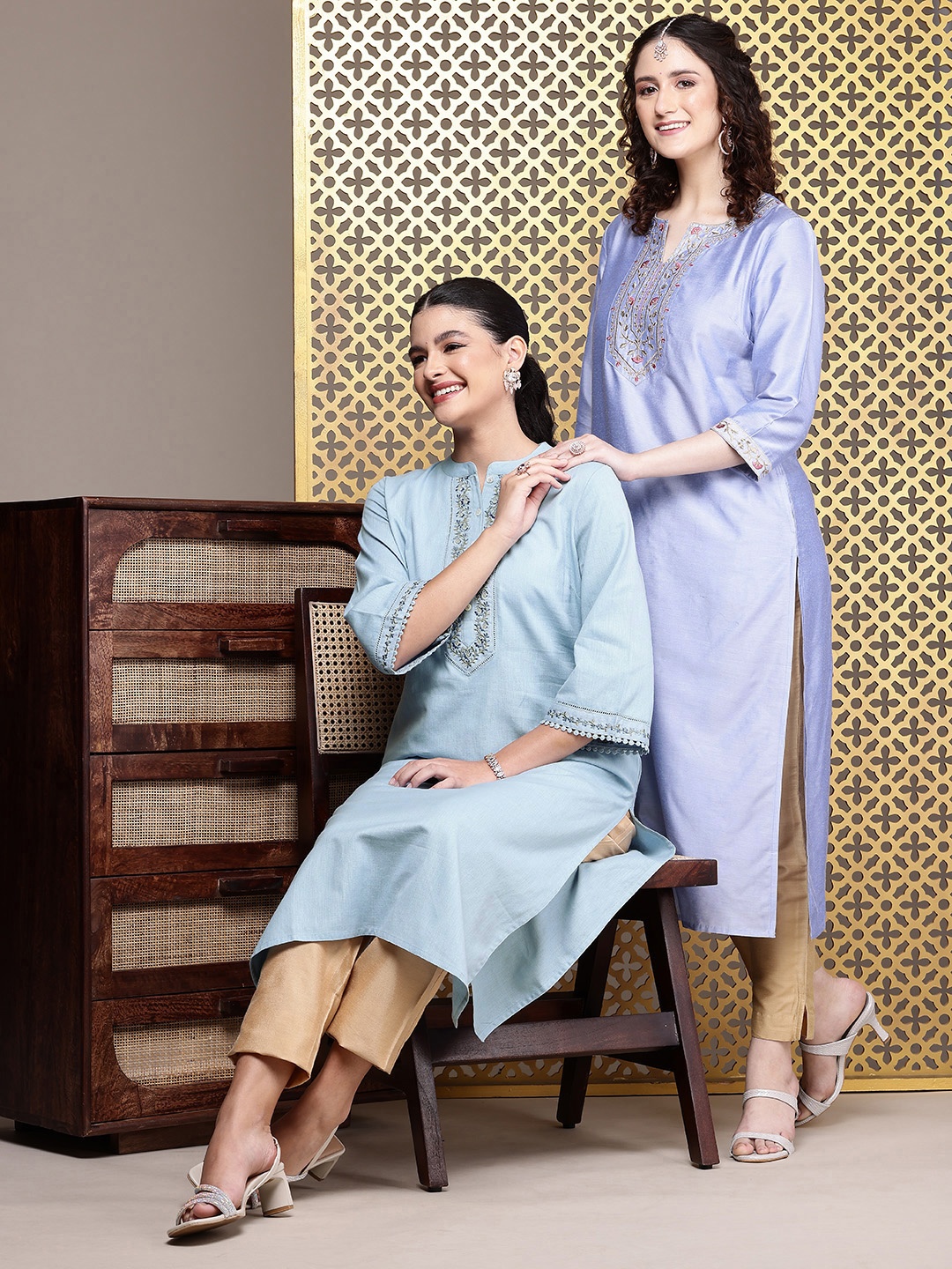 

House of Pataudi Floral Yoke Design Jashn Kurta, Blue