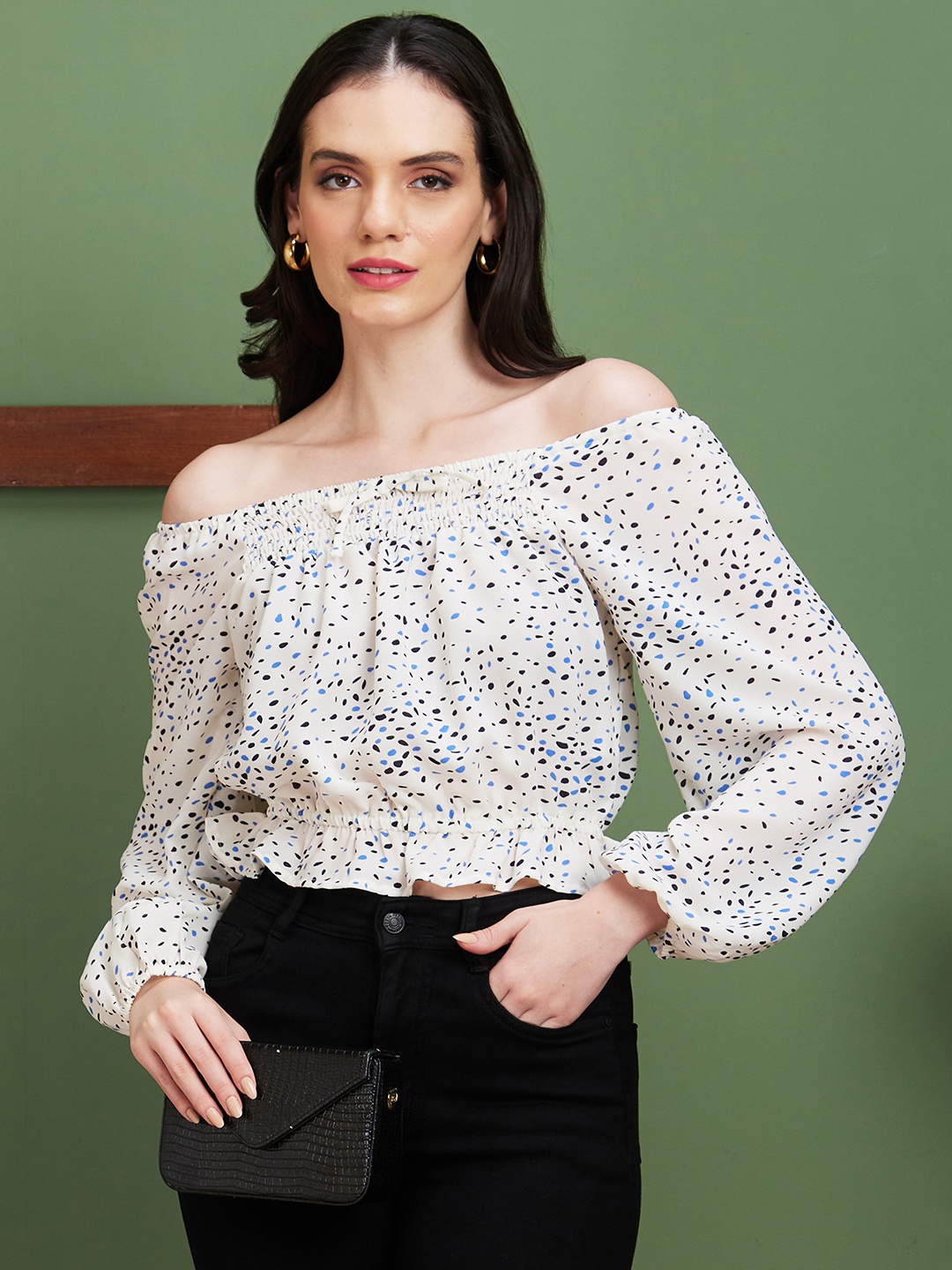 

Globus White Floral Print Off-Shoulder Bardot Top