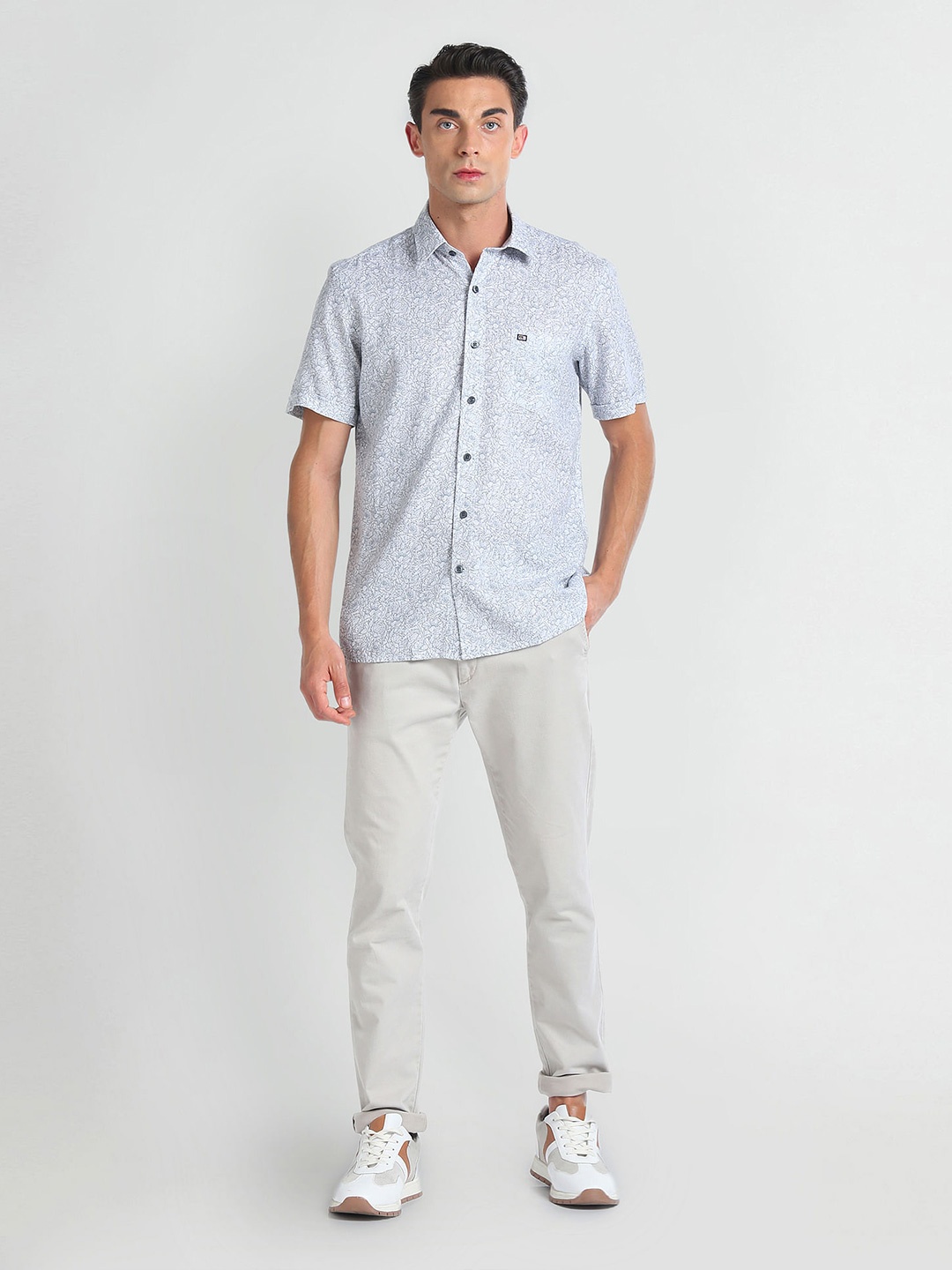 

Arrow Sport Spread Collar Short Sleeves Floral Cotton Printed Casual Shirt, Grey