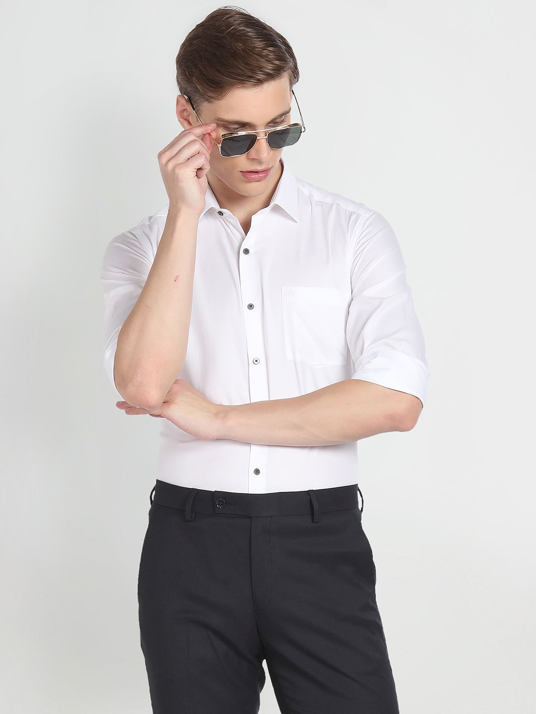 

Arrow Spread Collar Slim Fit Opaque Cotton Formal Shirt, White
