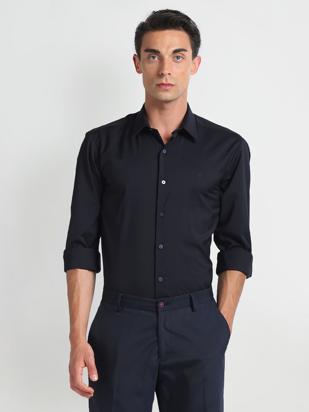 Arrow New York Spread Collar Long Sleeves Slim Fit Formal Shirt, Black