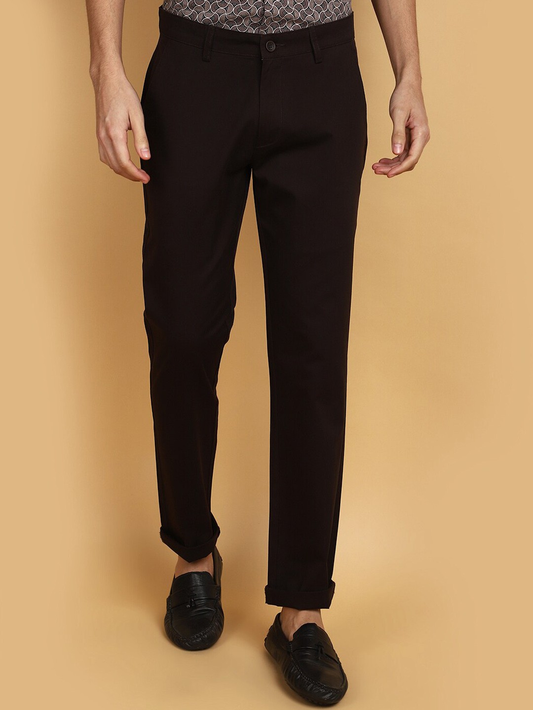 

V-Mart Men Mid-Rise Cotton Slim Fit Chinos Trousers, Brown