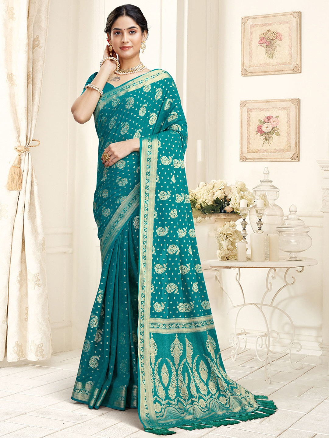

DIVASTRI Ethnic Woven Design Zari Pure Georgette Banarasi Saree, Green
