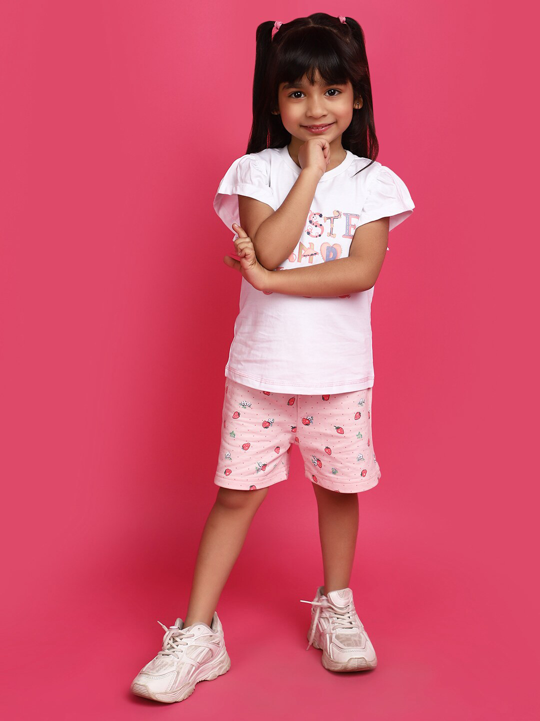 

V-Mart Girls Printed Pure Cotton T-shirt with Shorts, White
