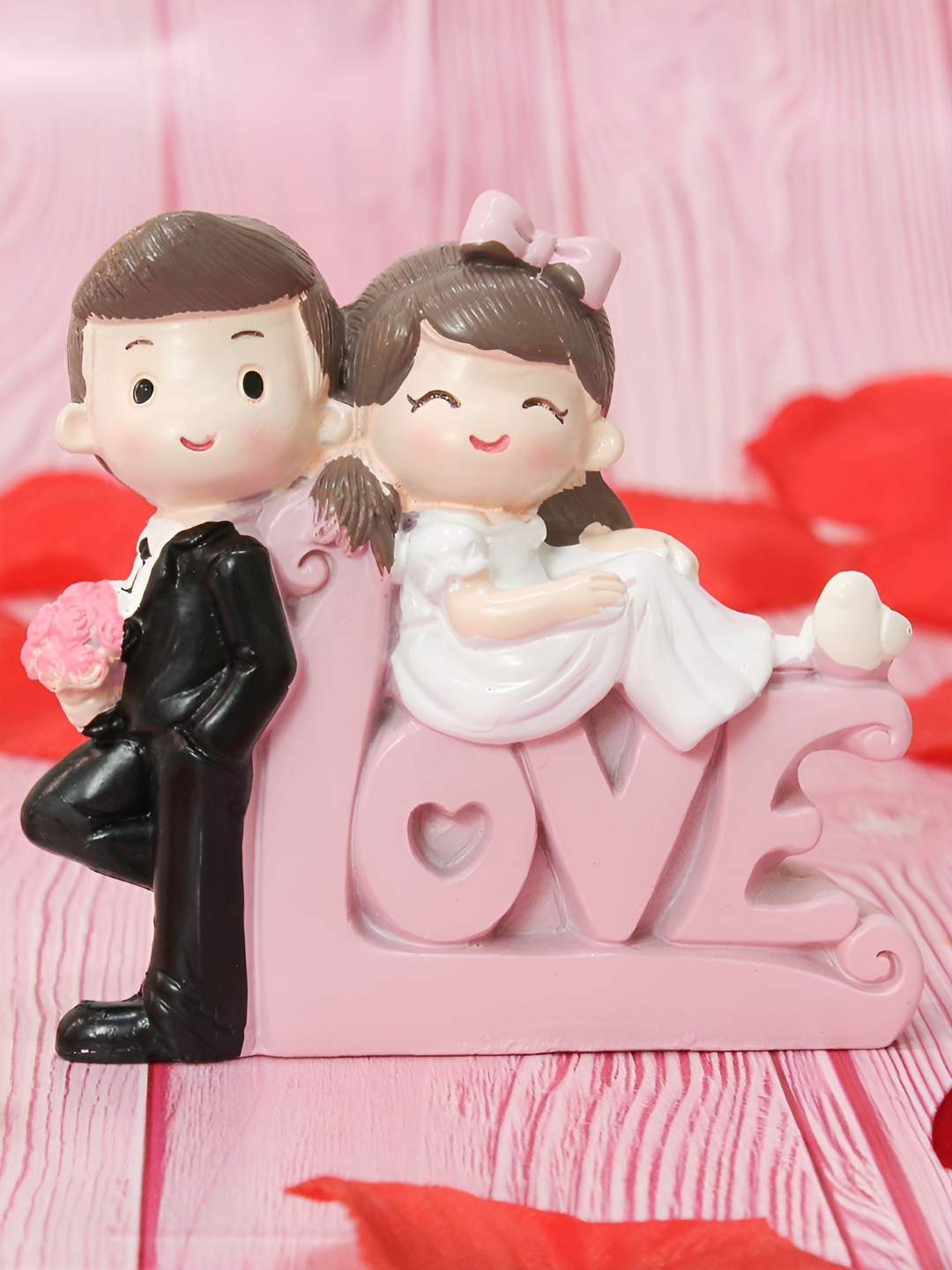 

TIED RIBBONS White & Black Romantic Couple Figurine Showpiece