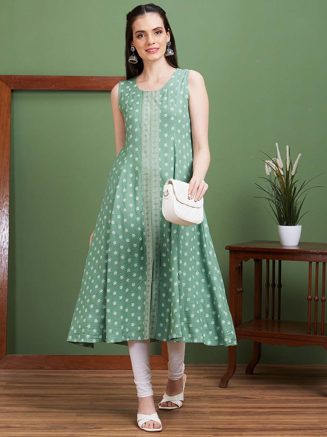 

Globus Ethnic Motifs Printed A Line Kurta, Green