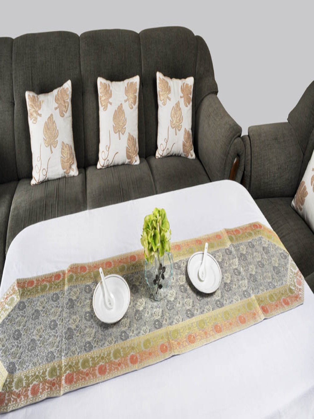 

Lal Haveli Grey & Green Ethnic Motifs Table Runner
