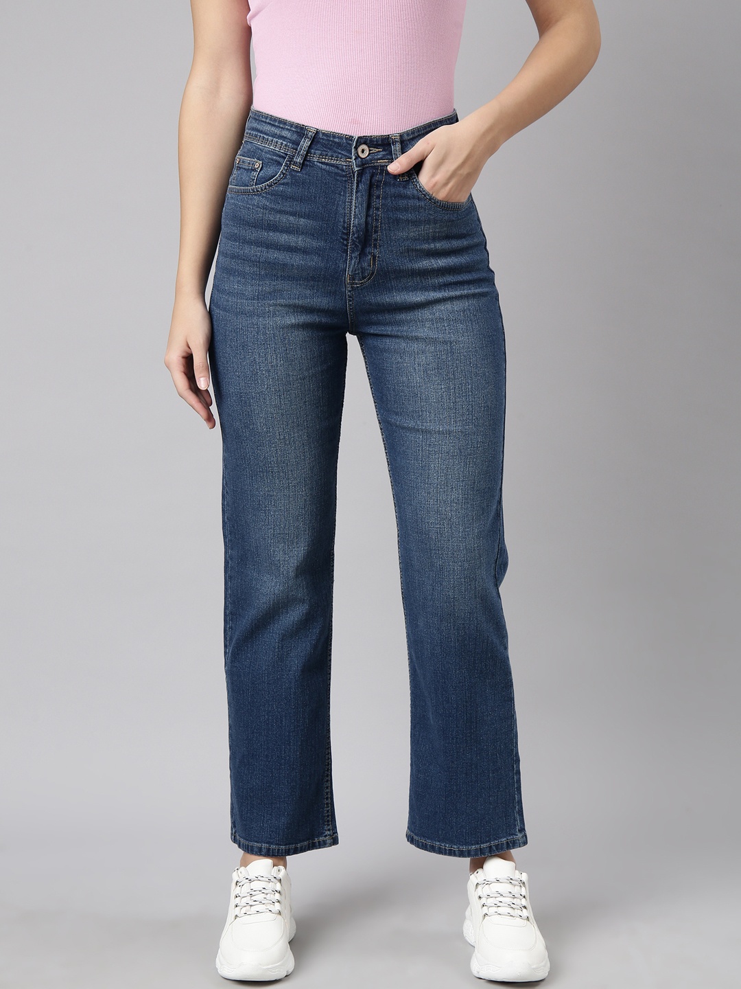 

SHOWOFF Women Jean Straight Fit Light Fade Acid Wash Stretchable Clean Look Jeans, Navy blue