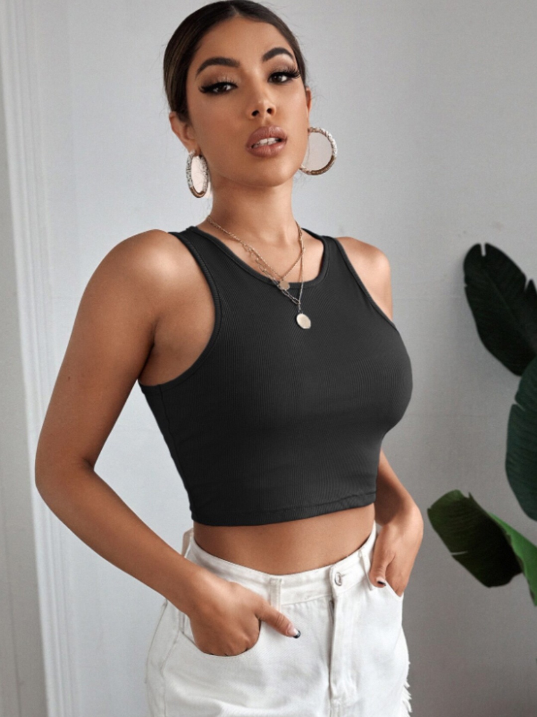 

BAESD Round Neck Opaque Sleeveless Casual Crop Top, Black