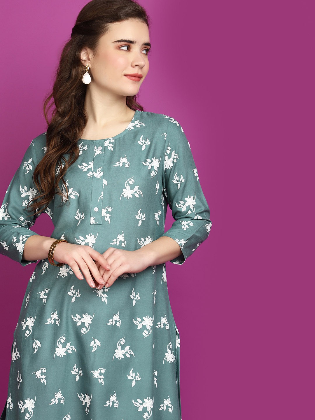 

V-Mart Floral Printed Cotton Kurta, Green