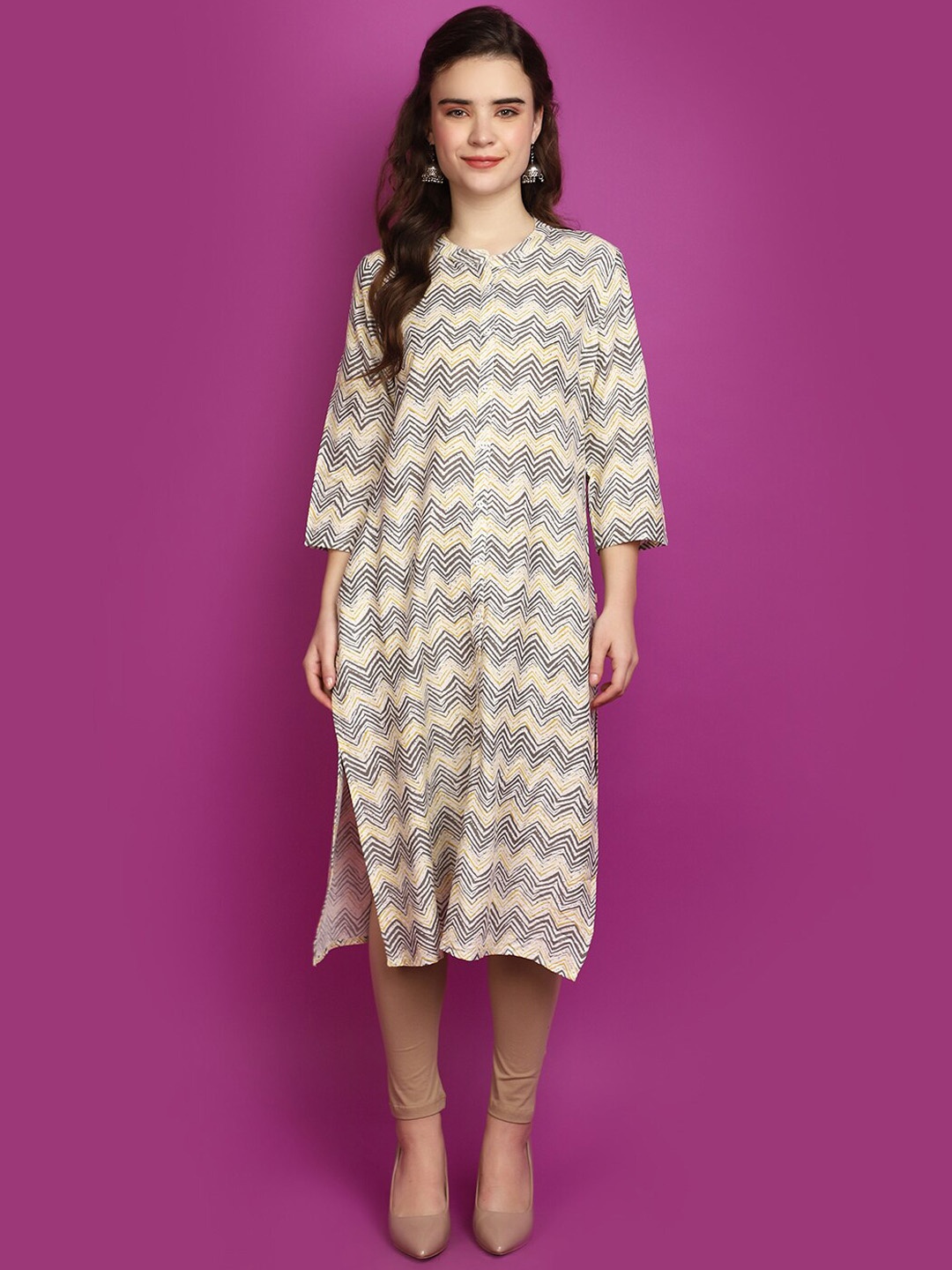 

V-Mart Geometric Printed Cotton Kurta, Off white