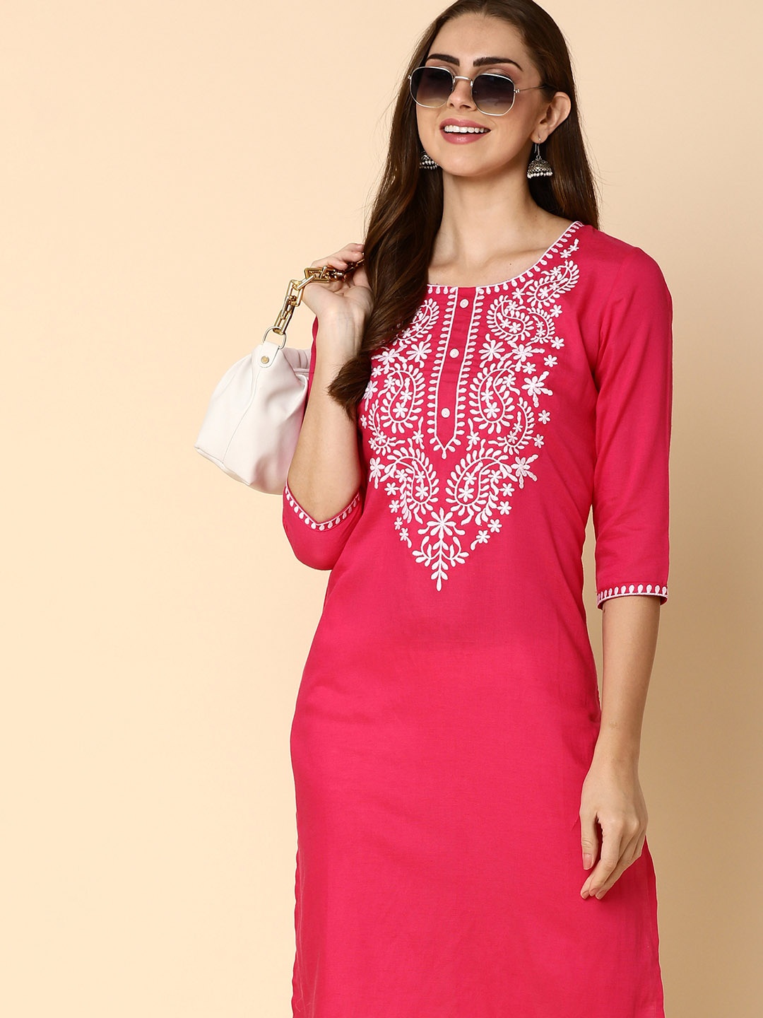 

V-MartFloral Yoke Design Thread Work Cotton Kurta, Fuchsia