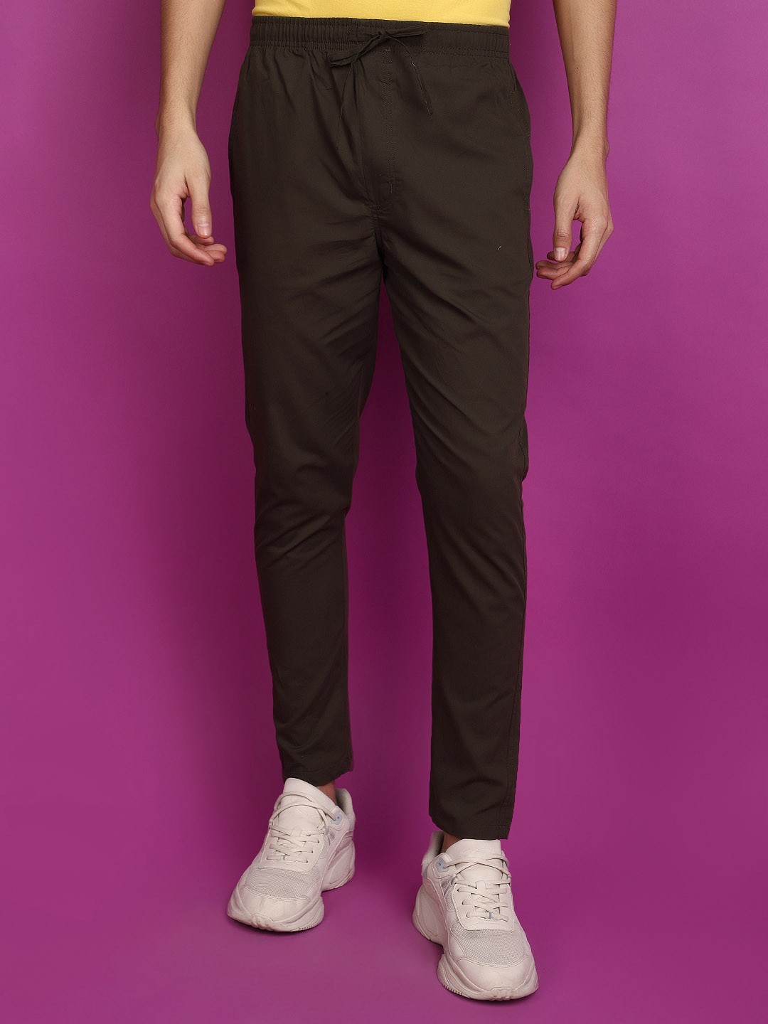 

V-Mart Men Mid-Rise Cotton Track Pant, Olive