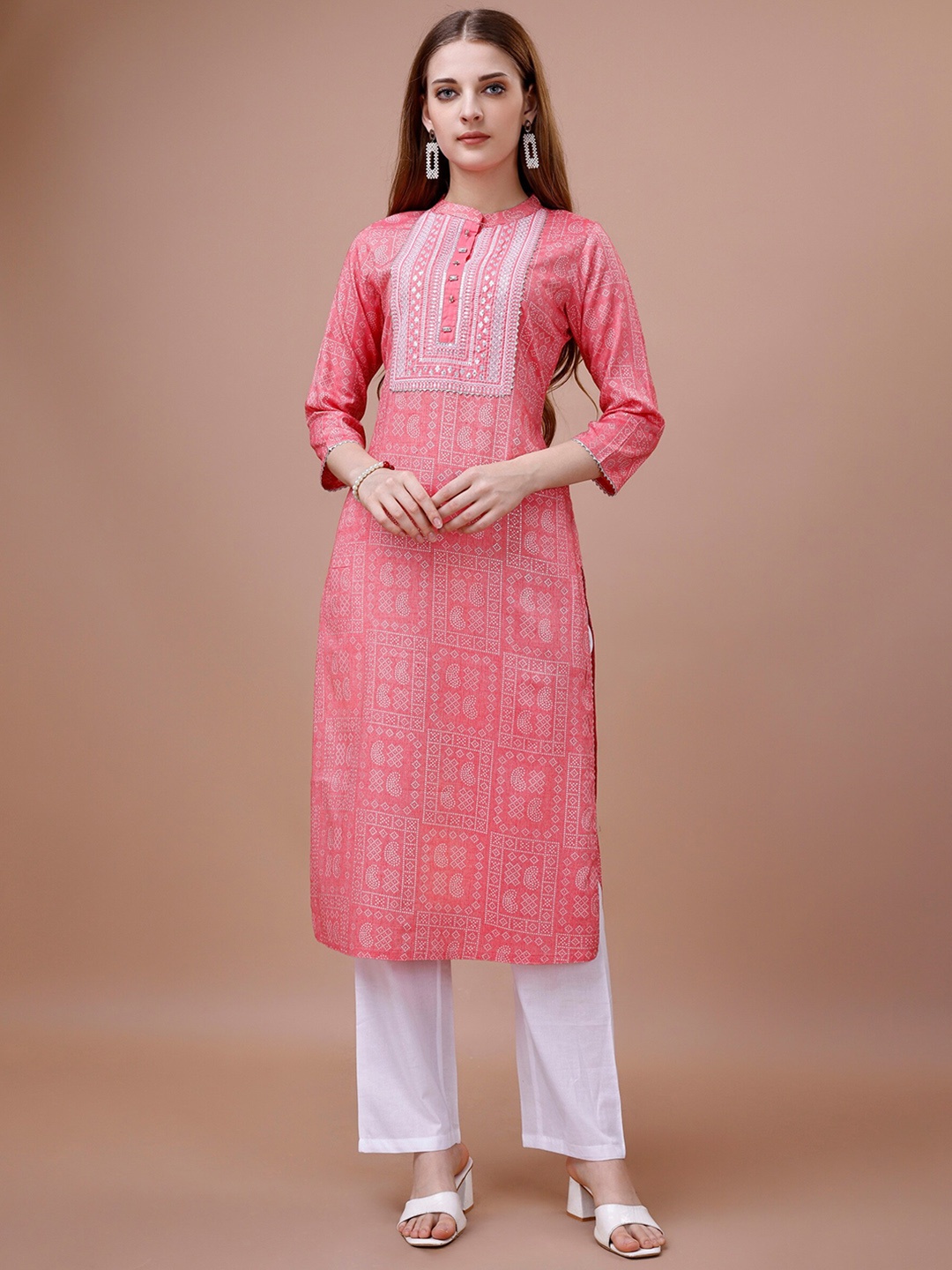 

Ode by House of Pataudi Pink Bandhani Printed Thread Work Straight Kurta