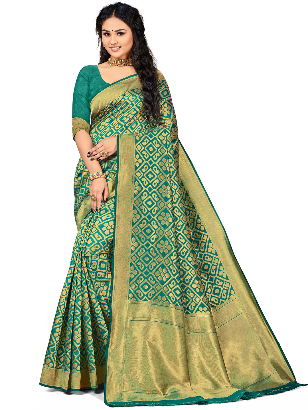 

MANVAA Ethnic Motifs Woven Design Zari Saree, Green