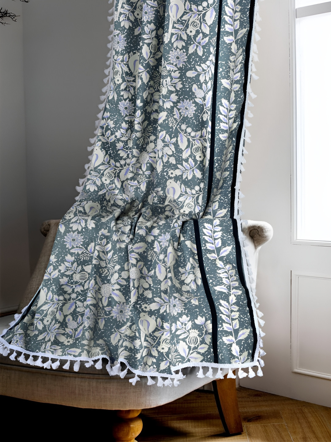 

Cortina Blue & White Single Floral Cotton Door Curtain