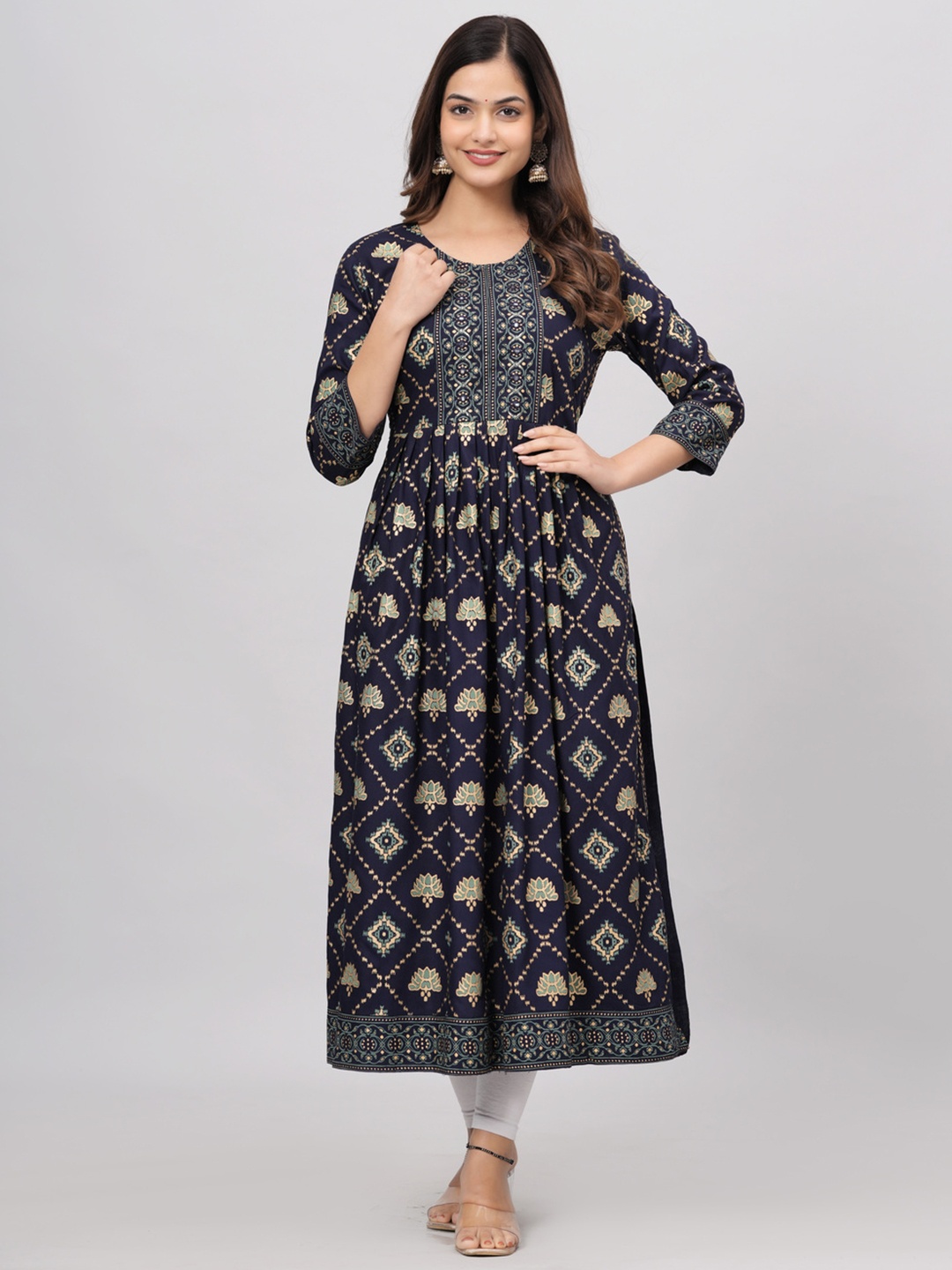 

SAABHI Printed Geometric Yoke Design Thread Work Kurta, Navy blue