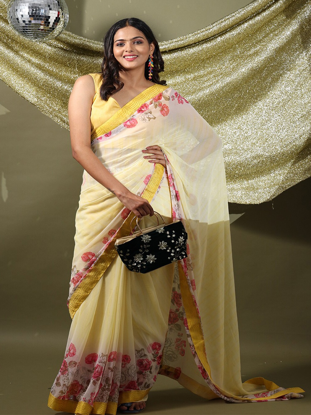 

PATLIPALLU Floral Print Saree, Yellow