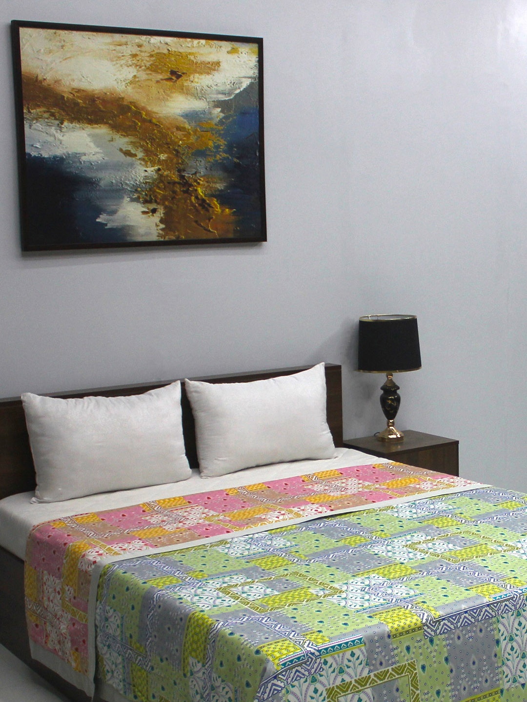 

BOMBAY DYEING Satin Dreamz Green & Pink Ethnic Motifs AC Room 500 GSM Double Bed Dohar
