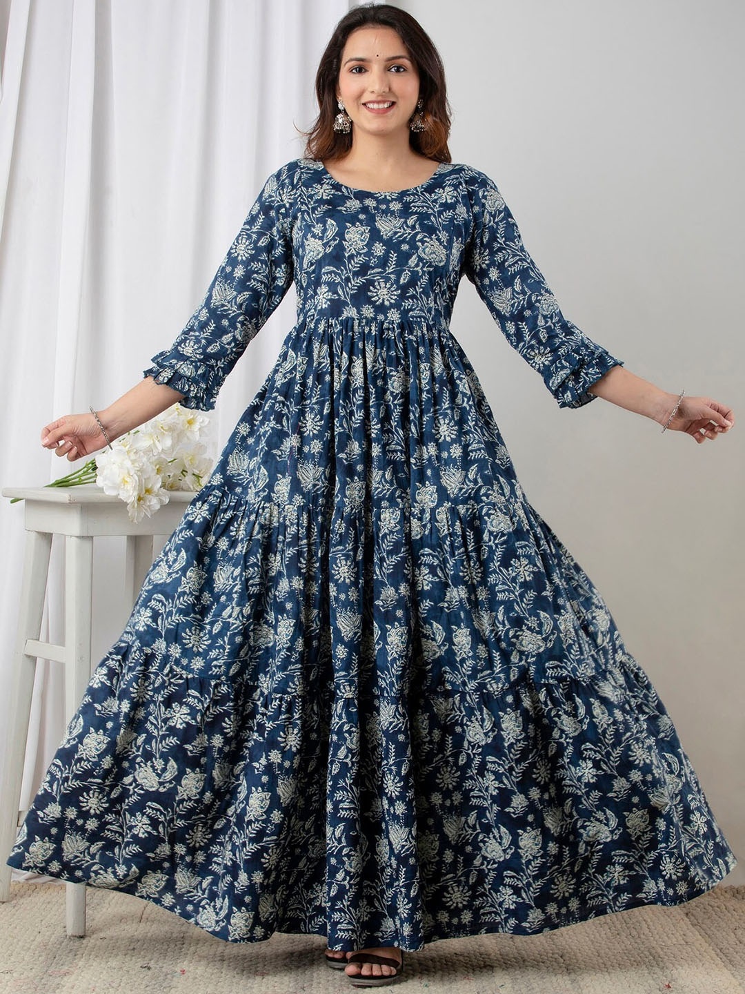 

Subh LAXMI Floral Printed Flared Sleeves Mirror Work Anarkali Kurta, Blue