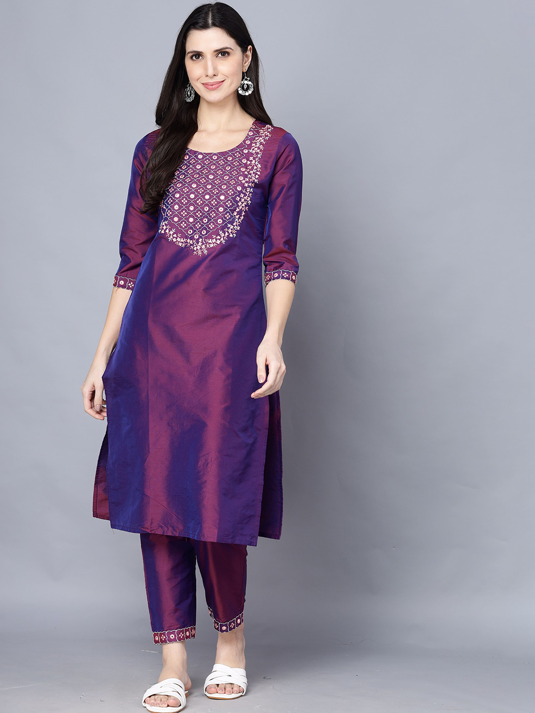 

Subh LAXMI Ethnic Motifs Yoke Design Thread Work Straight Kurta With Trousers, Purple