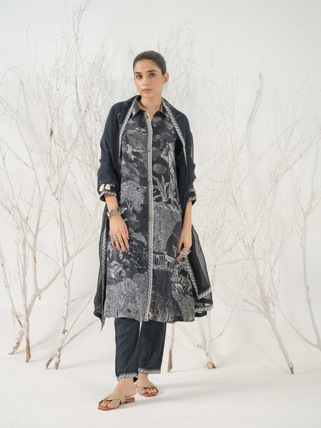 

House of Pataudi Black Floral Printed Printed Flared A-Line Kurta With Trouser & Dupatta