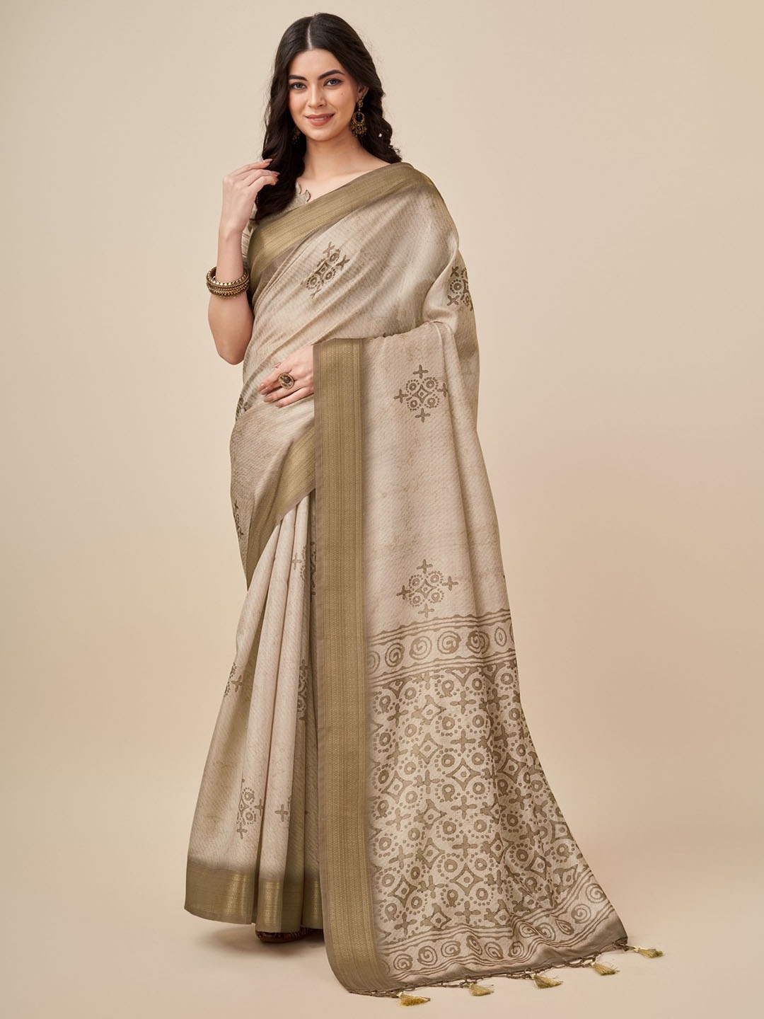 

Mitera Floral Printed Zari Saree, Khaki