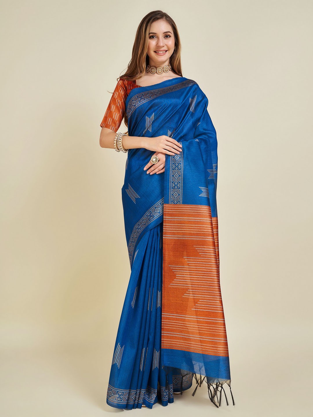 

Mitera Floral Printed Cotton Saree, Blue
