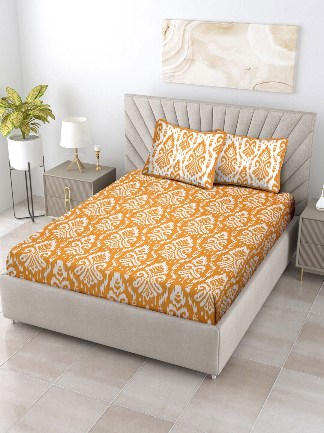 

Ratan Cart Yellow & White Ethnic Motifs 120 TC Cotton Queen Bedsheet & 2 Pillow Covers