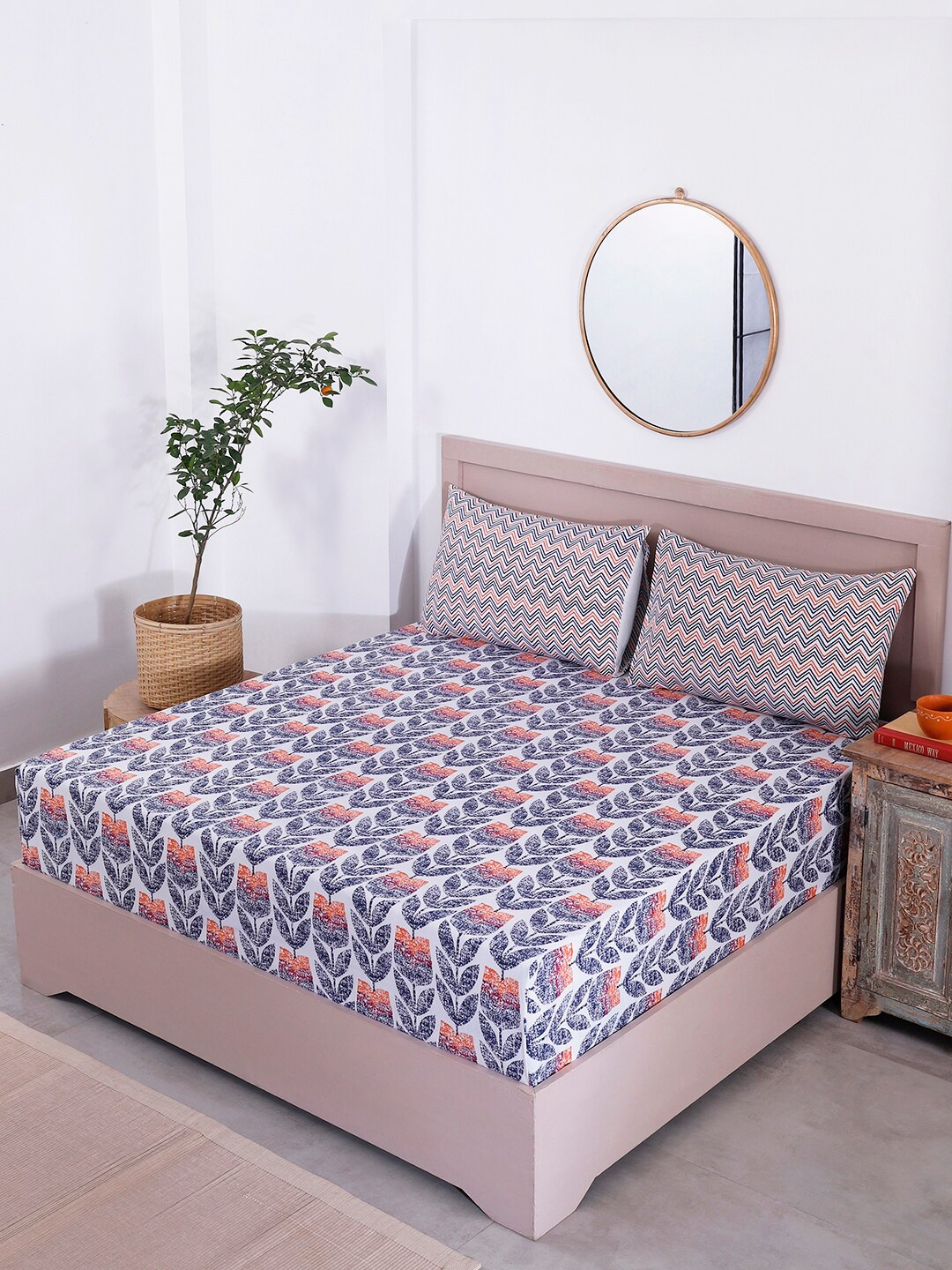 

Ratan Cart Blue & Orange Floral 120 TC Cotton King Bedsheet With 2 Pillow Covers