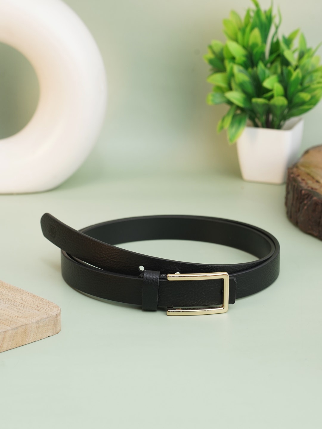 

Carlton London Women Textured Leather Belt, Black