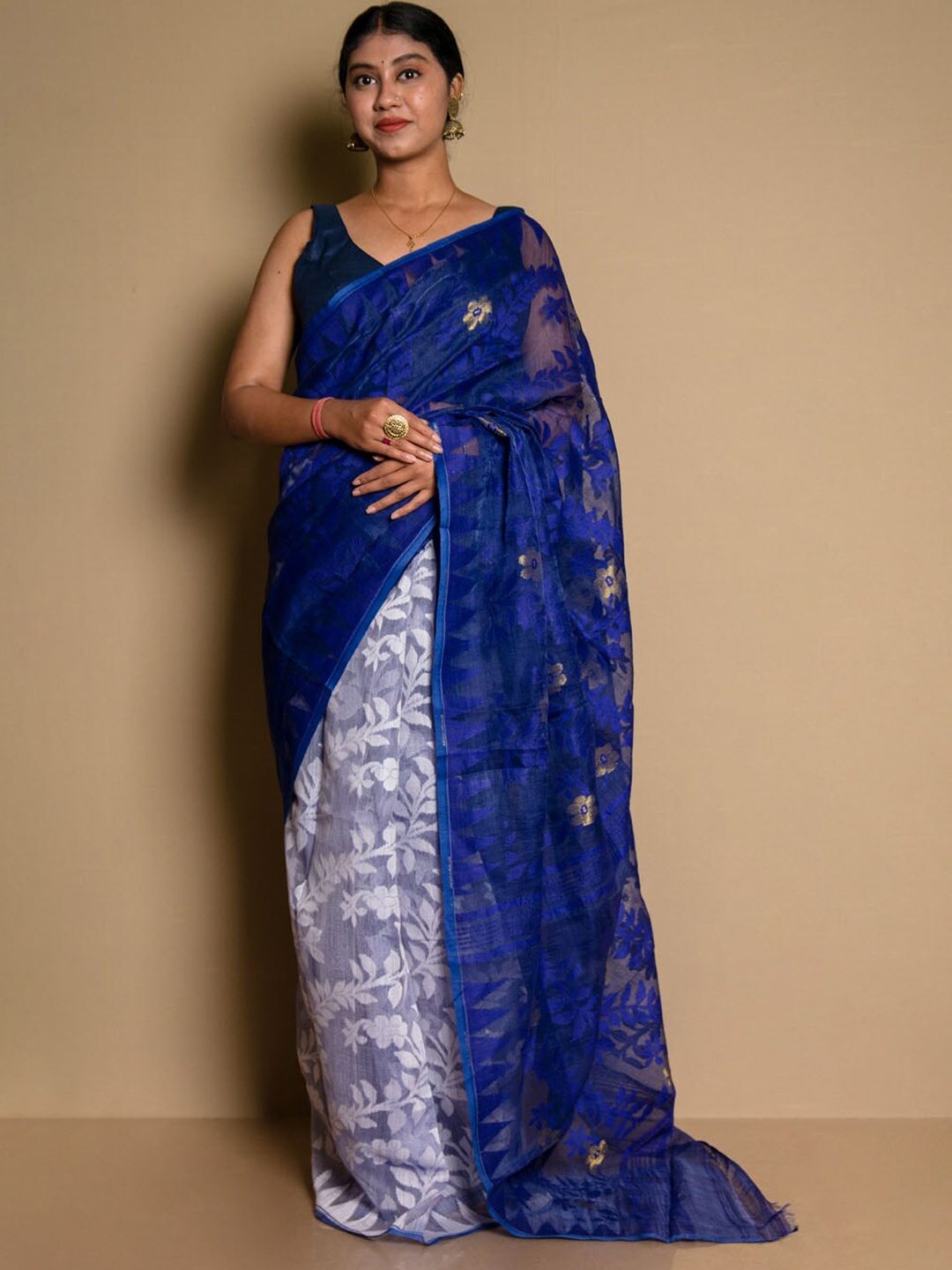 

SARIKA Floral Woven Design Pure Cotton Half And Half Jamdani Saree, White
