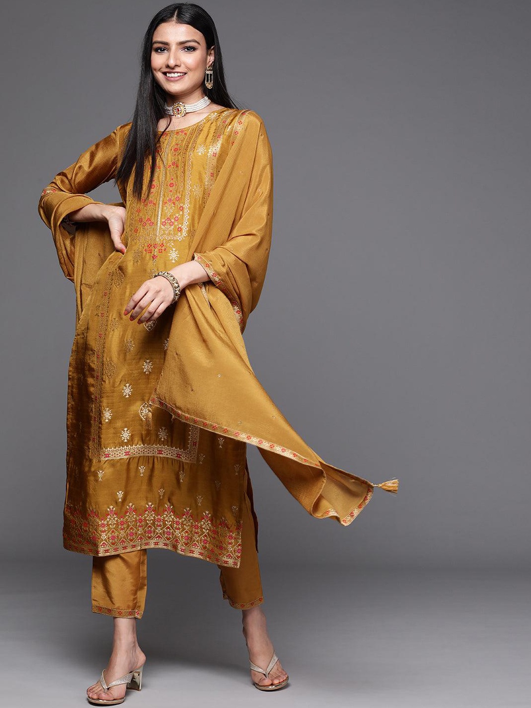 

BESUCHER Floral Printed Round Neck Straight Kurta with Trousers Dupatta, Mustard