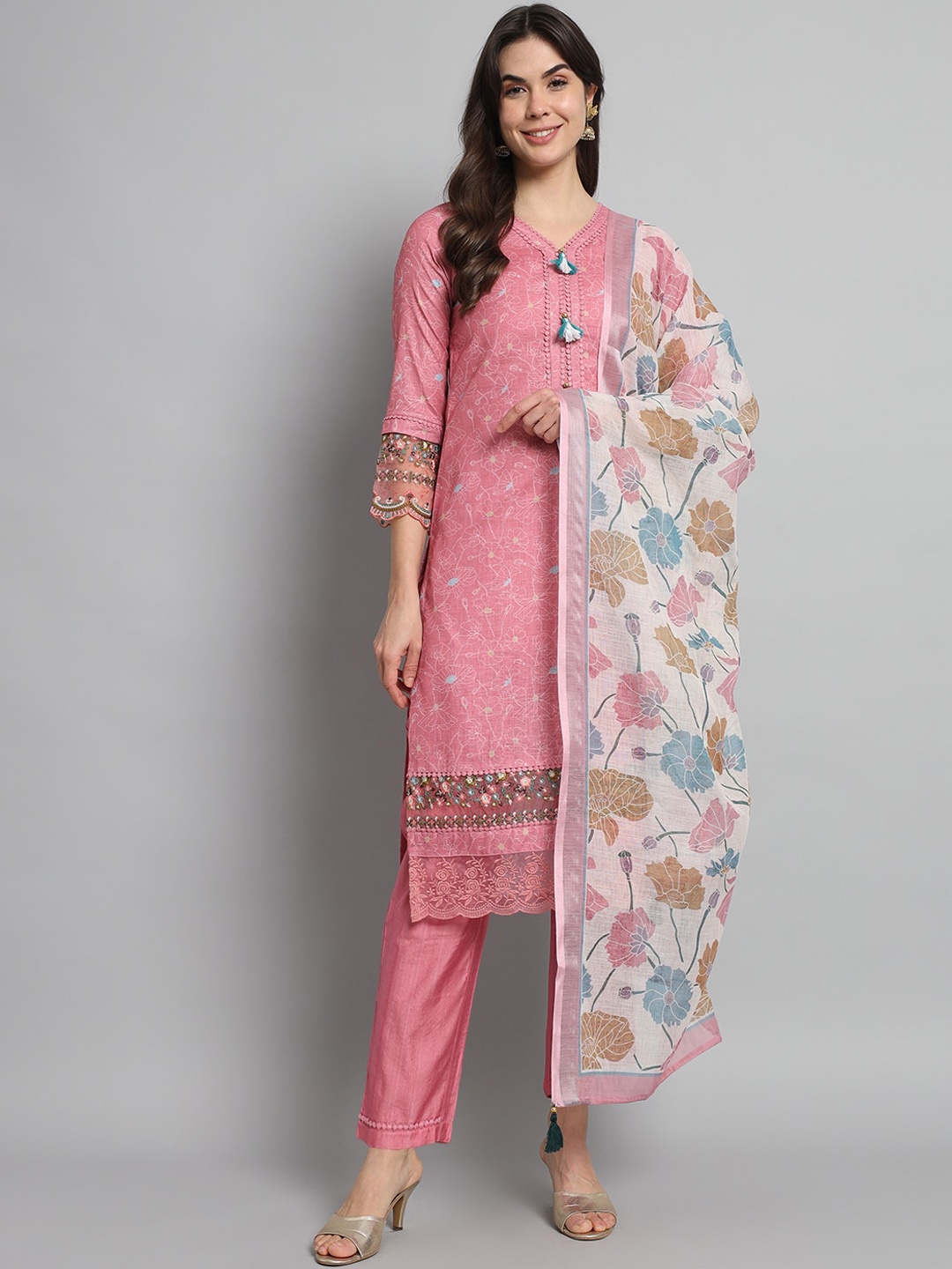 

BESUCHER Floral Printed V-Neck Linen Kurta With Trouser & Dupatta, Peach