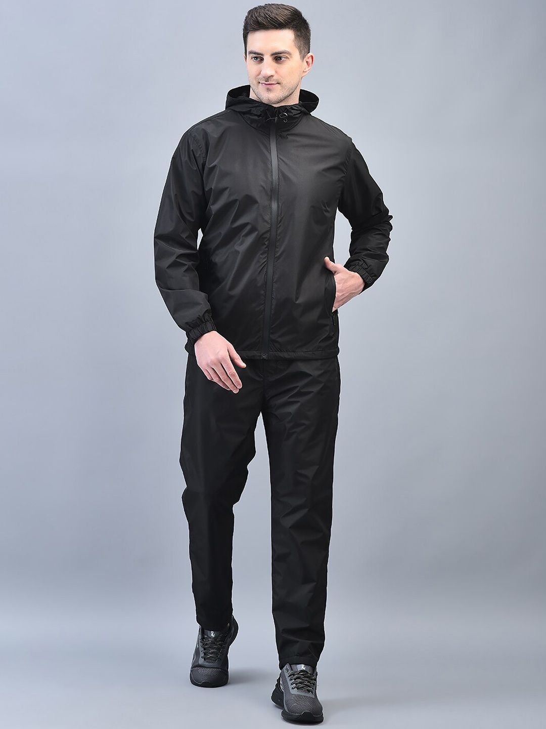 

CANOE Long Sleeves Microfiber Hood Jacket With Mid-Rise Track Pant, Black