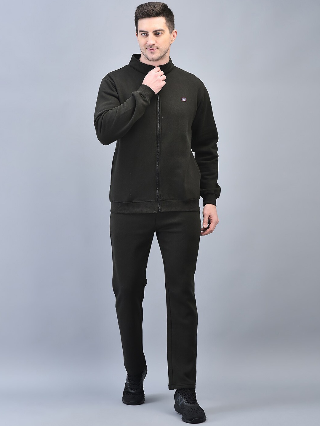 

CANOE Long Sleeves Mock Collar Jacket With Mid-Rise Track Pant, Olive