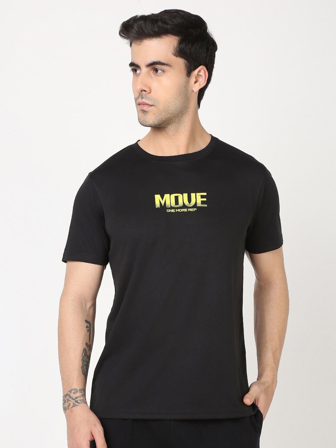 

R&B Typography Round Neck T-shirt, Black