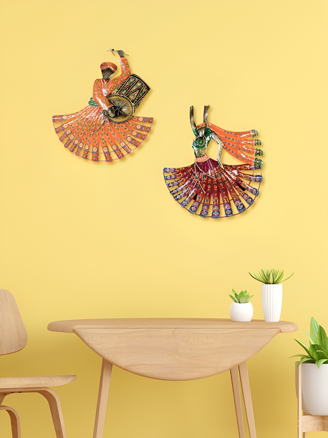 

Ekhasa Orange & Red 2 Pieces Garba Dancers Metal Wall Hangings
