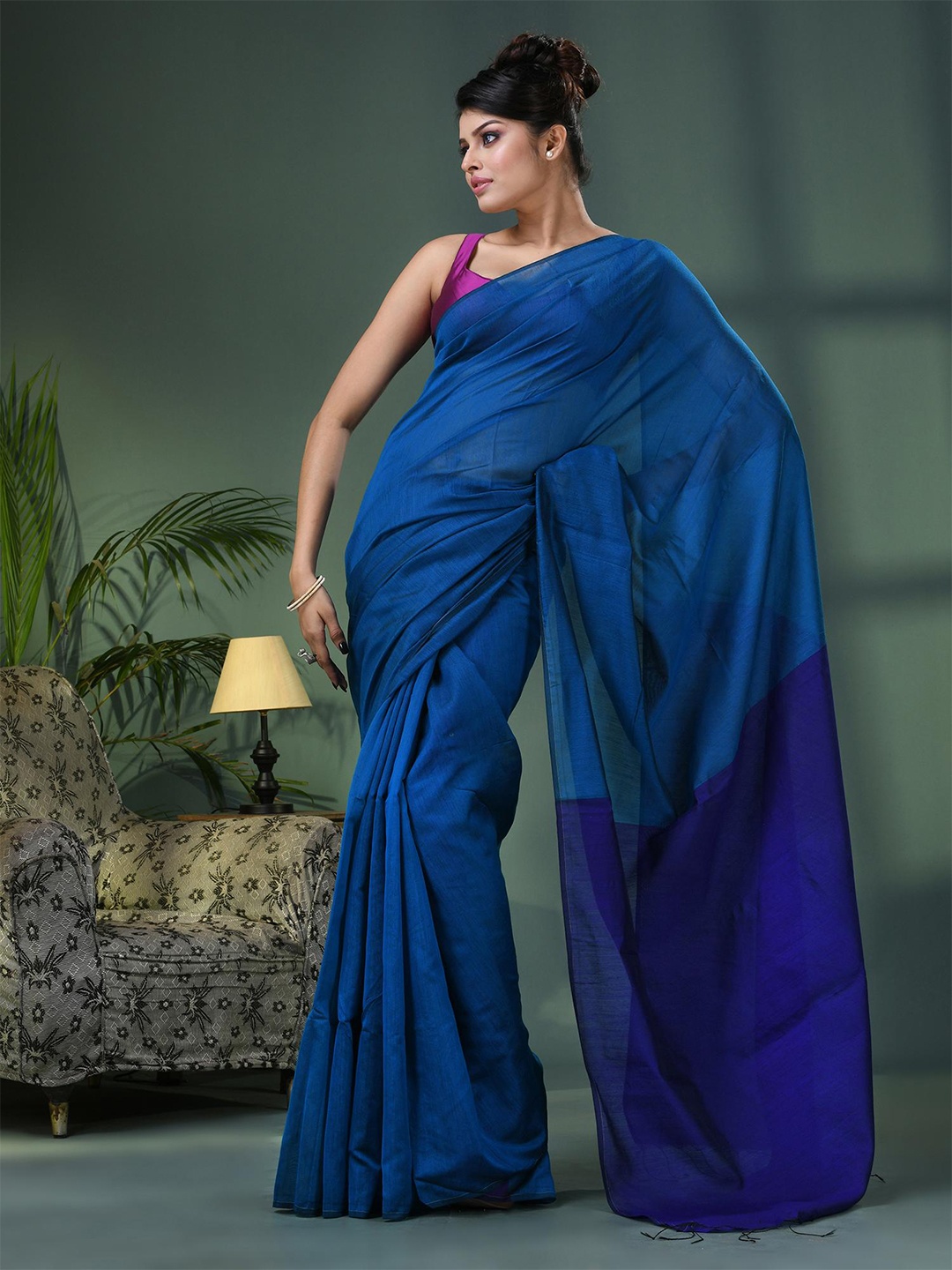 

Angoshobha Woven Design Saree With Tassels, Blue