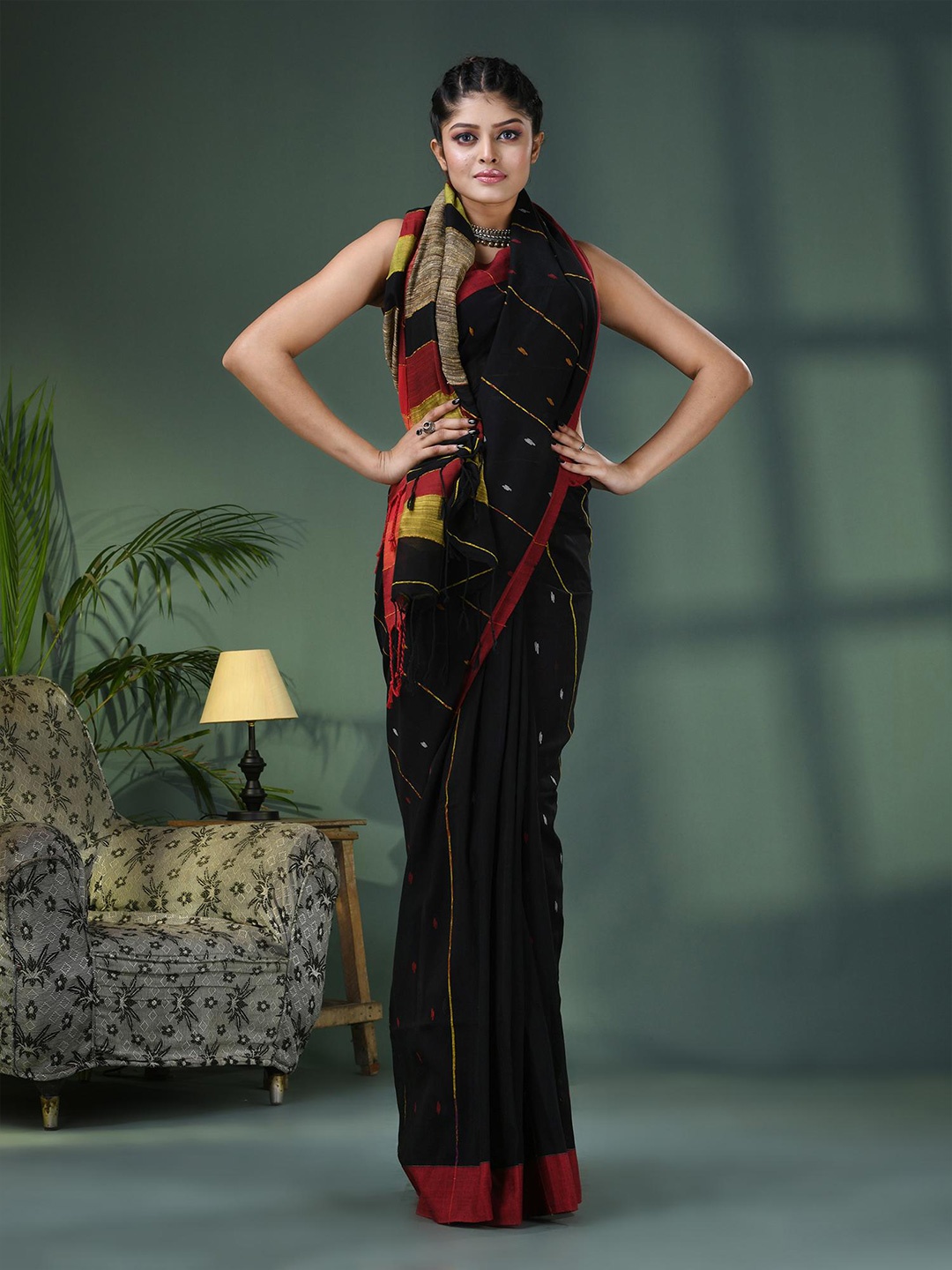 

Angoshobha Striped Woven Design Pure Cotton Saree, Red