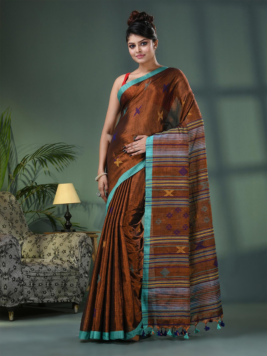 

Angoshobha Striped Woven Design Pure Cotton Saree, Copper
