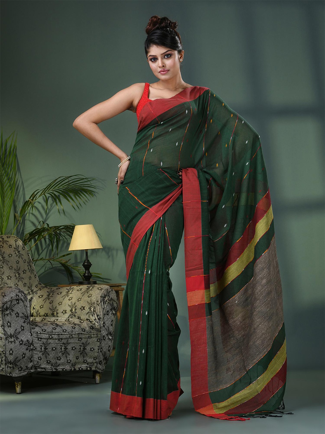 

Angoshobha Woven Design Striped Printed Pure Cotton Saree, Green