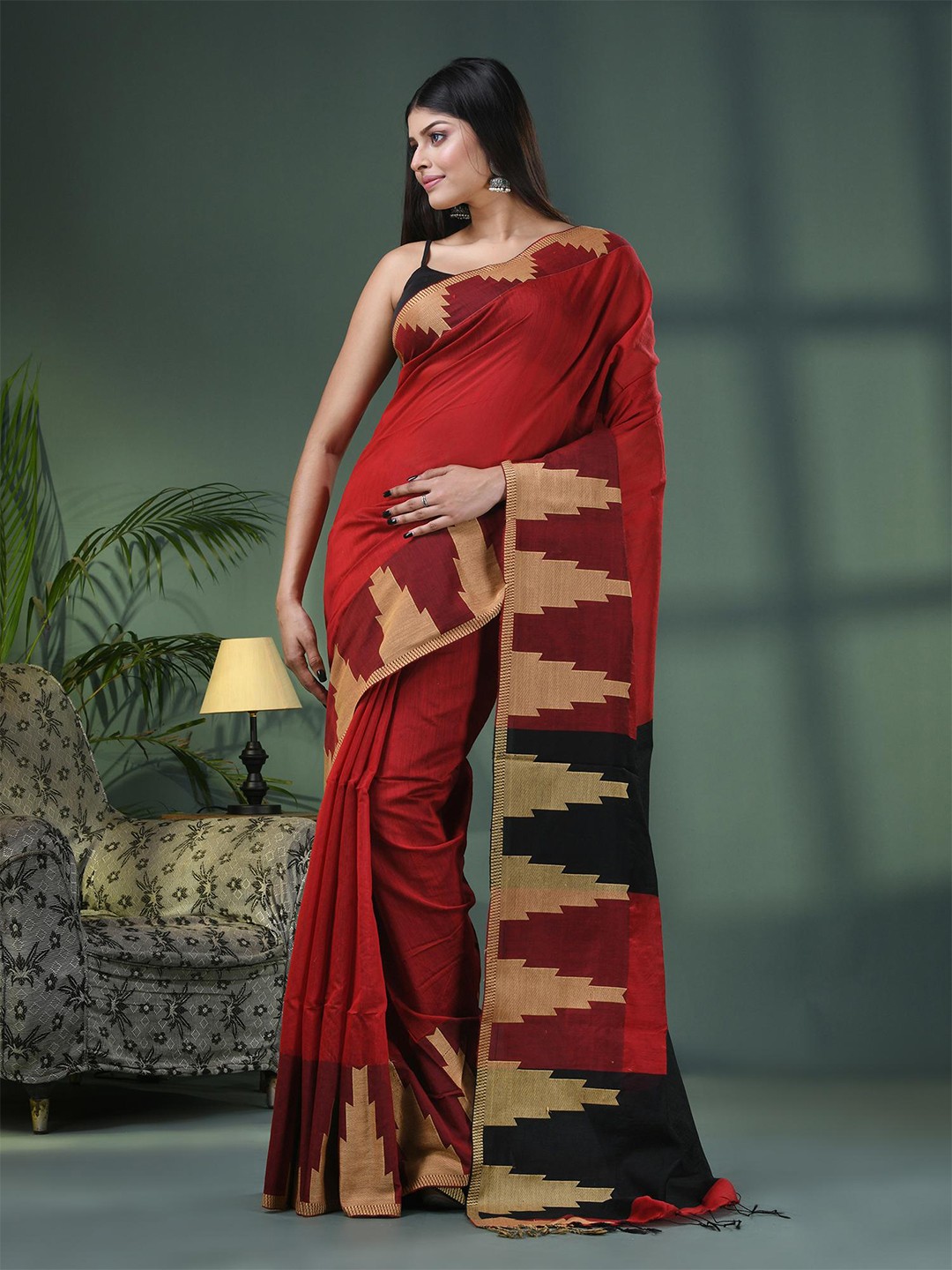 

Angoshobha Ethnic Woven Design Border Saree, Black