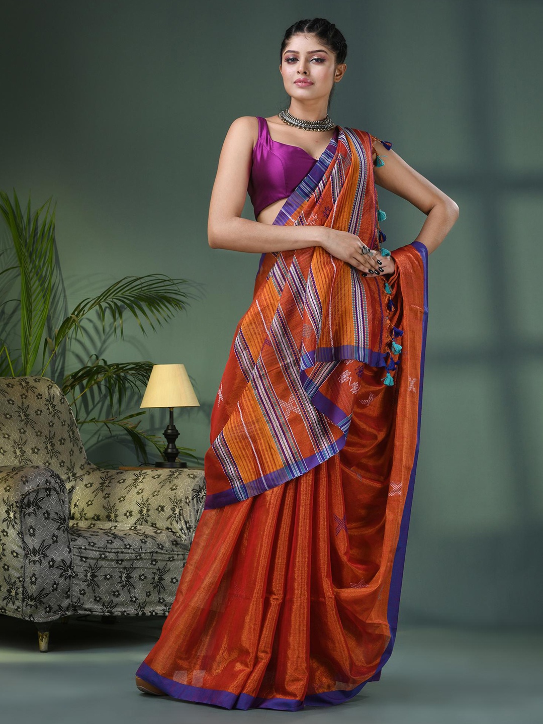 

Angoshobha Geometric Woven Design Pure Cotton Saree, Rust