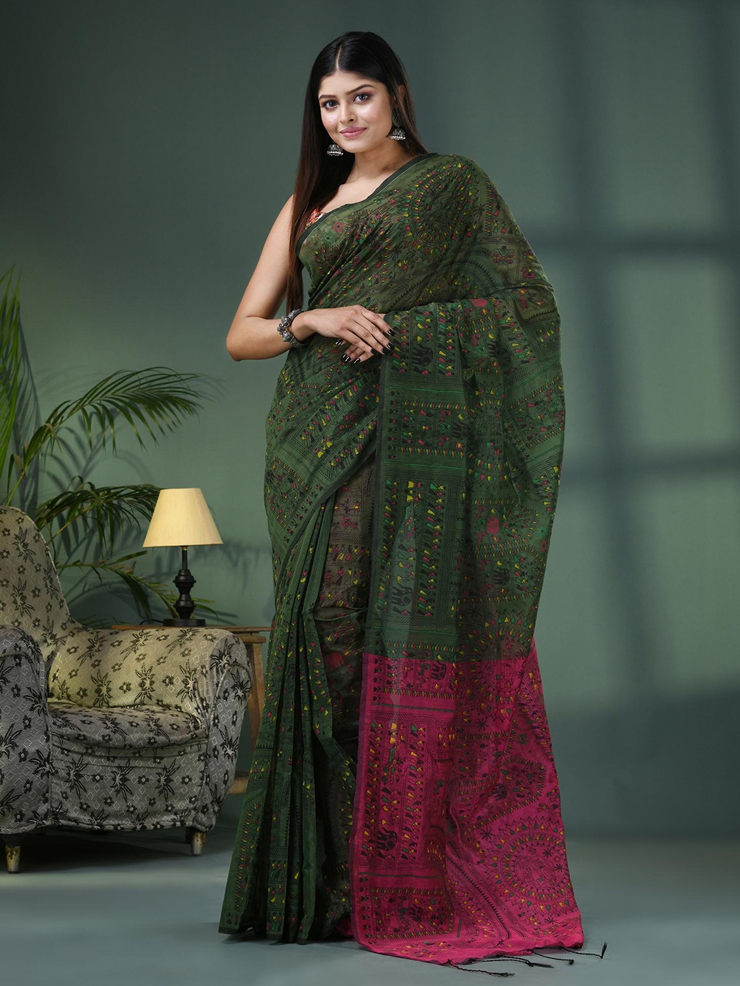 

Angoshobha Floral Printed Woven Design Saree, Pink