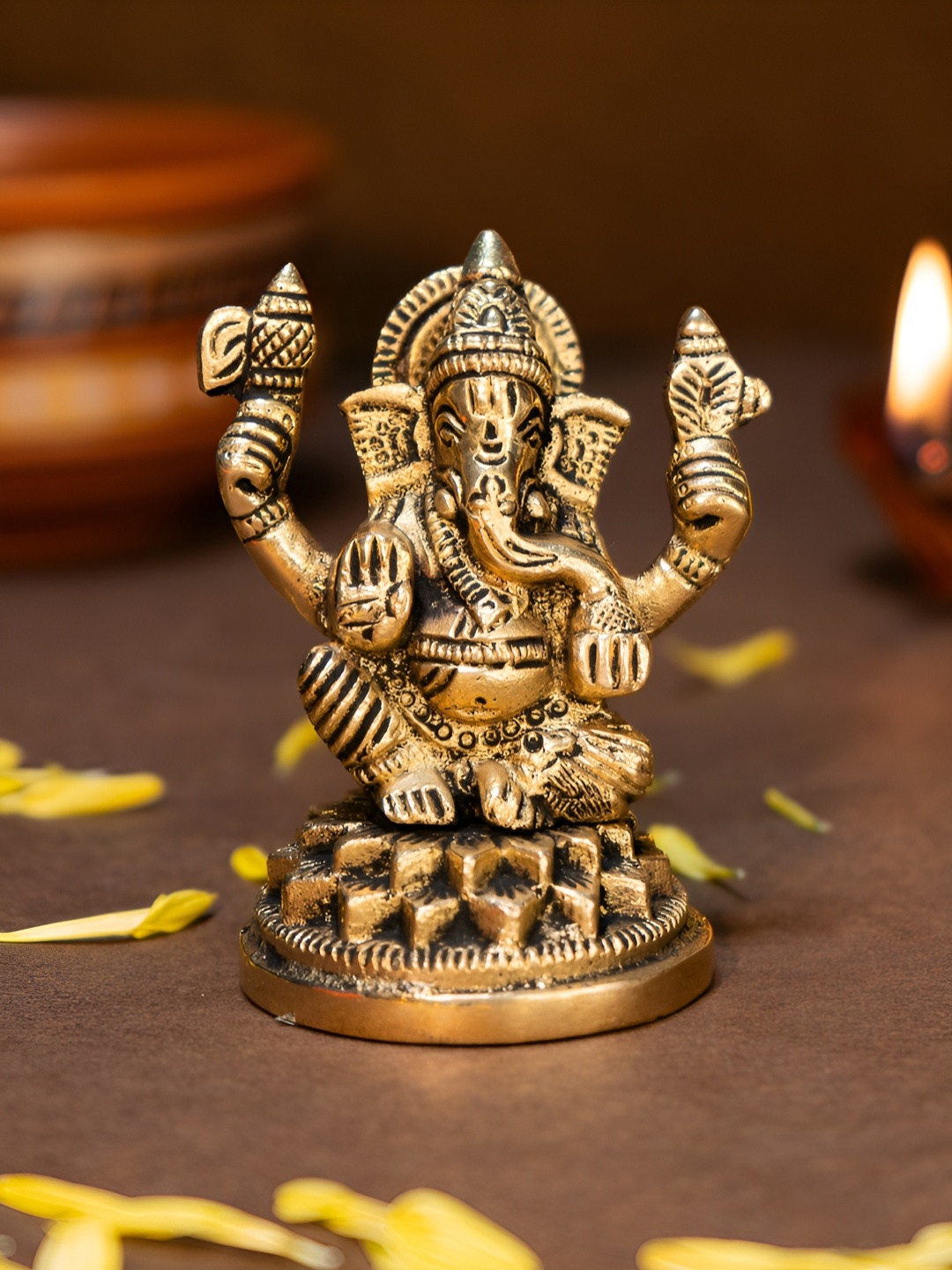 

Ekhasa Gold-Toned Ganesh Idol Ganesha Showpiece
