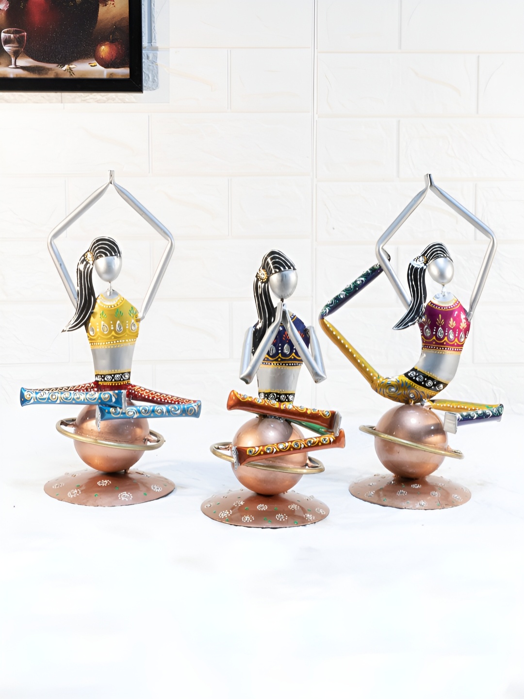 

Ekhasa Silver Toned & Red 3 Pieces Metal Yoga Ladies Showpieces