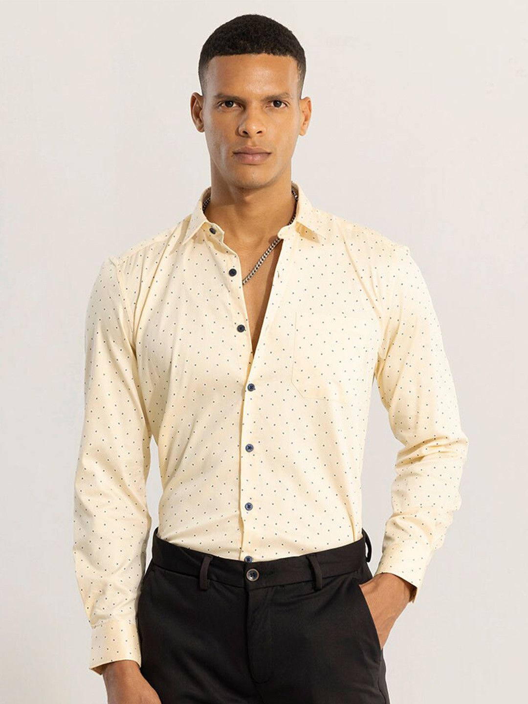 

Snitch Yellow & Black Classic Slim Fit Micro Ditsy Printed Cotton Casual Shirt